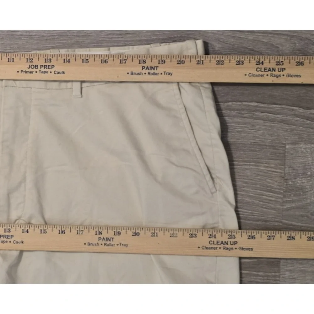 Polo Golf Ralph Lauren Men's Beige Shorts Size 42 Cotton Twill with Stretch Logo